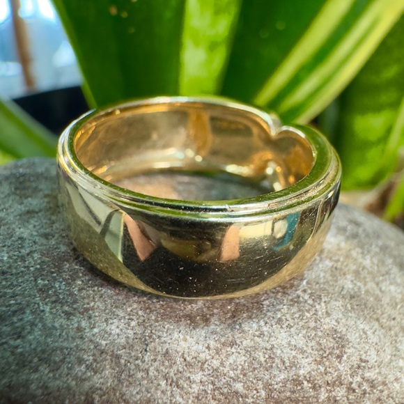 14k Elegant Opal Inlay Ring - Picture 3 of 8